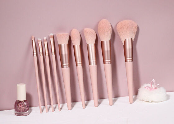 Vonira Beauty Bronzer Fan Brush Powder Brush With Luxury Faux Goat Hair Function Taklon PBT Synthetic Hair